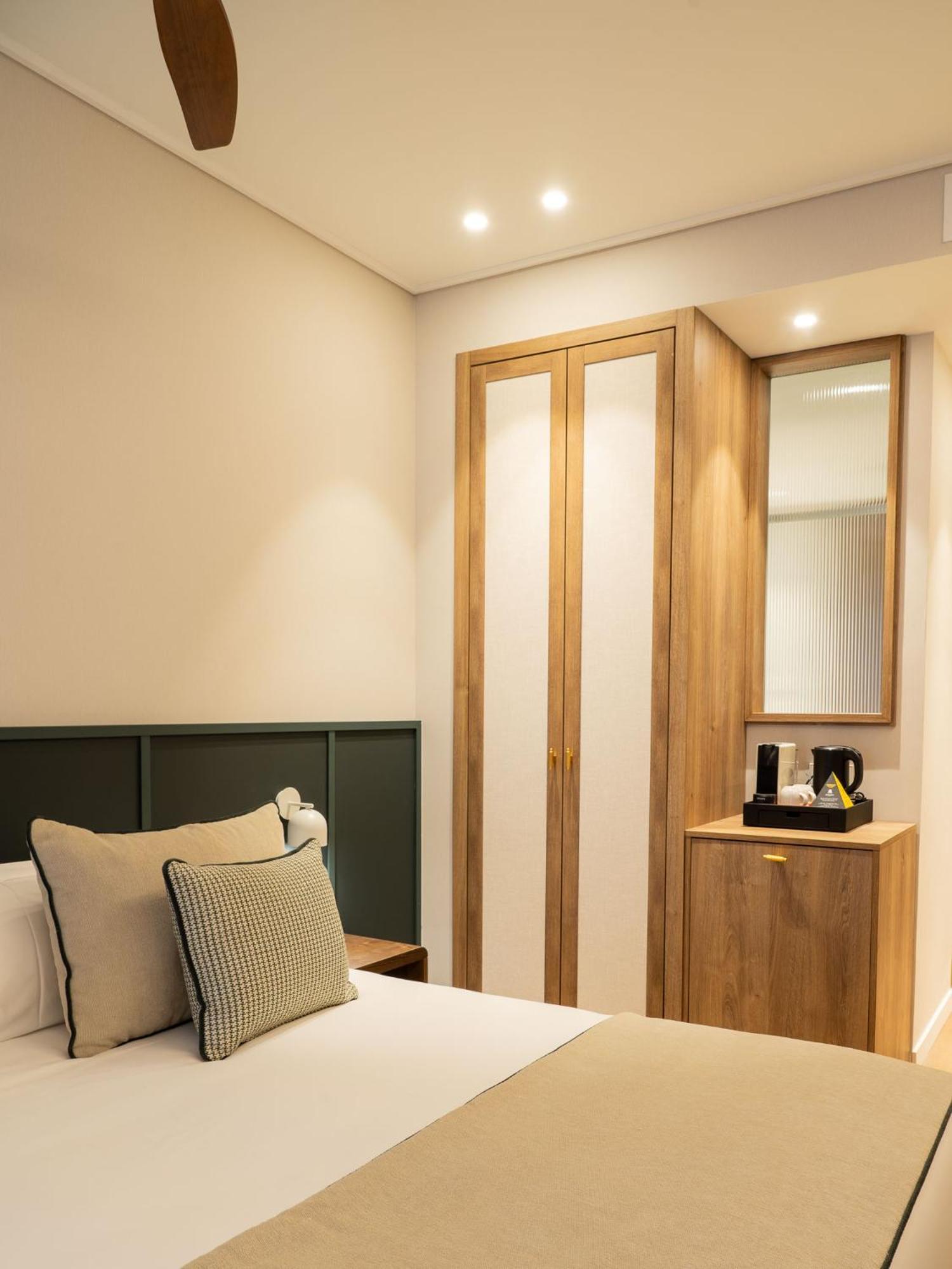 Hotel Well And Come Málaga Rom bilde