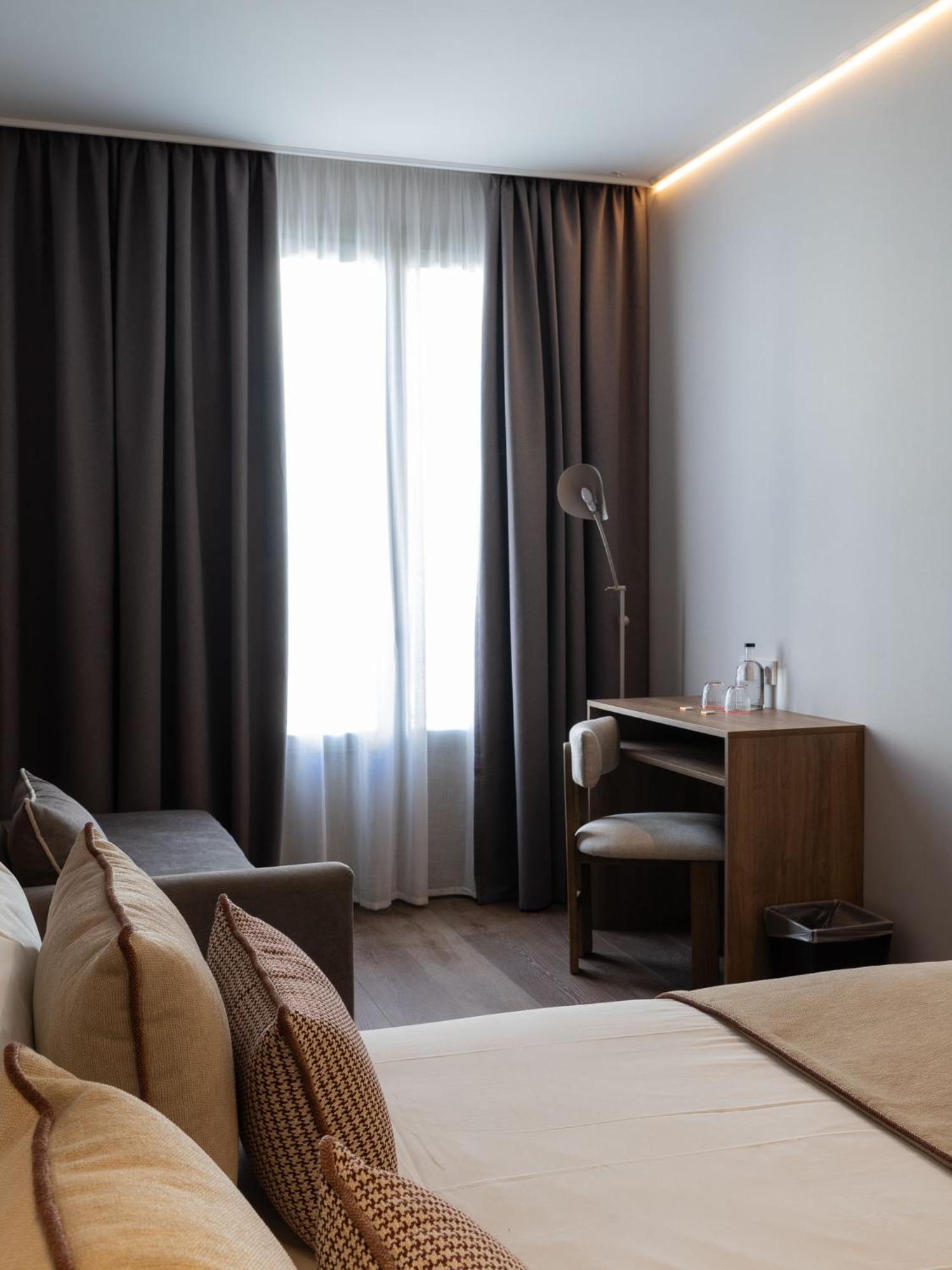 Hotel Well And Come Málaga Rom bilde